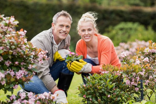 Safe payment options for Gardeners Frognal with bank transfer and digital payments